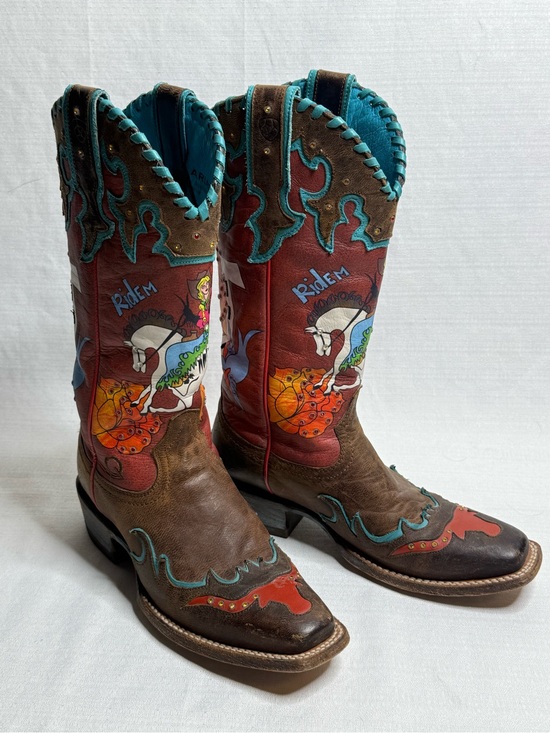 Ariat Shoes - Ariat Quincy Limited Edition Bronco Billy Ride’Em Cowboy Boots Womens 7B